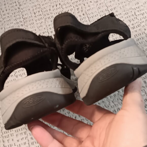 Keen Women's 'Astoria West' T-Strap Sandals leather outdoor trail sandals 10.5 - Picture 8 of 13